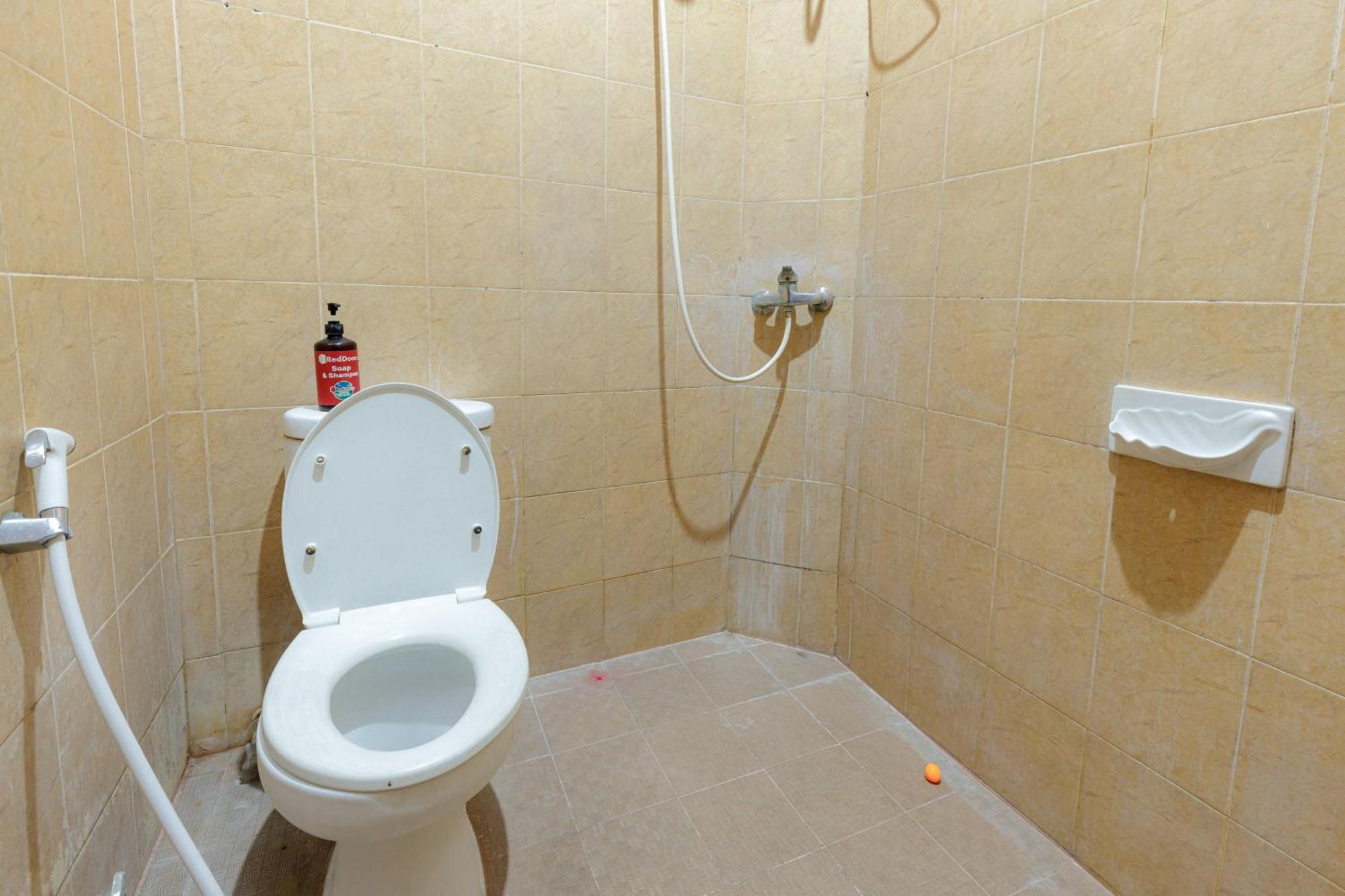 Kamar RedDoorz Double
